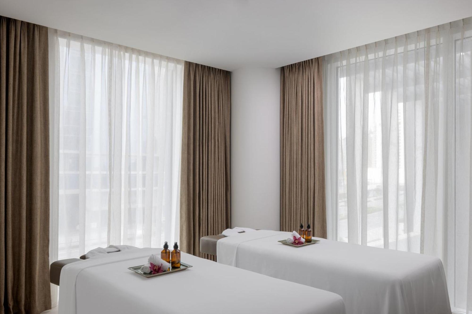 Holiday Inn Dubai Business Bay By Ihg Dış mekan fotoğraf