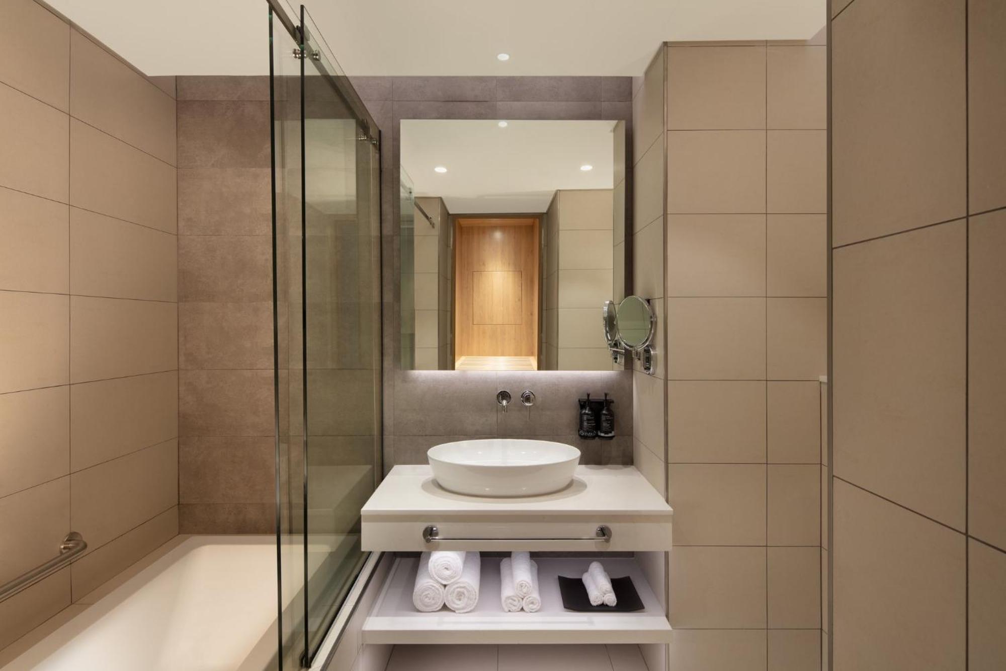 Holiday Inn Dubai Business Bay By Ihg Dış mekan fotoğraf